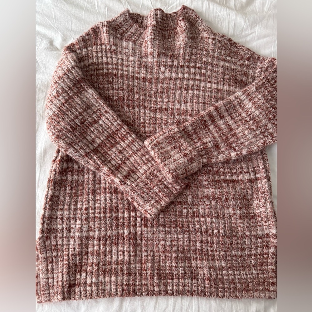 Old Navy Sweater